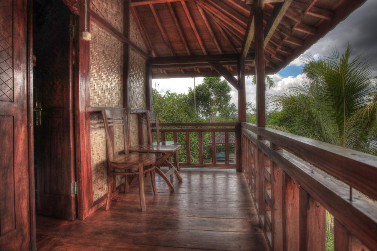 Bello Bungalow Batukliang Екстериор снимка
