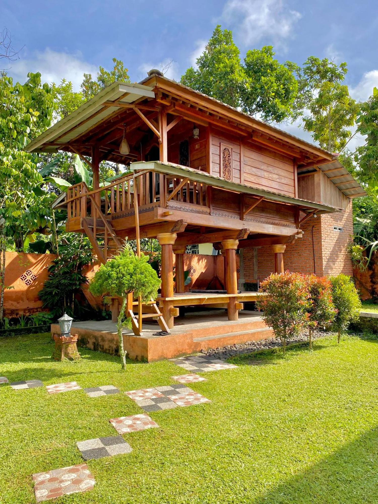 Bello Bungalow Batukliang Екстериор снимка