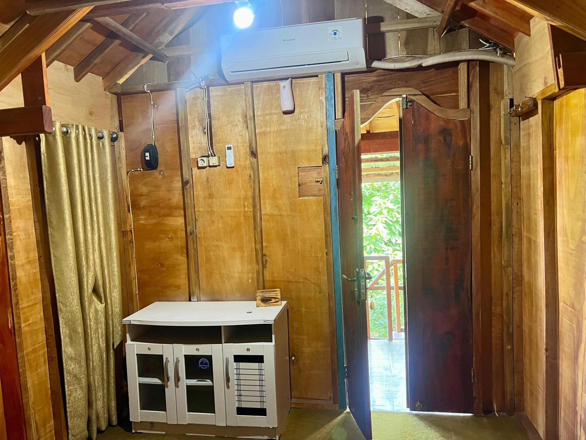Bello Bungalow Batukliang Екстериор снимка