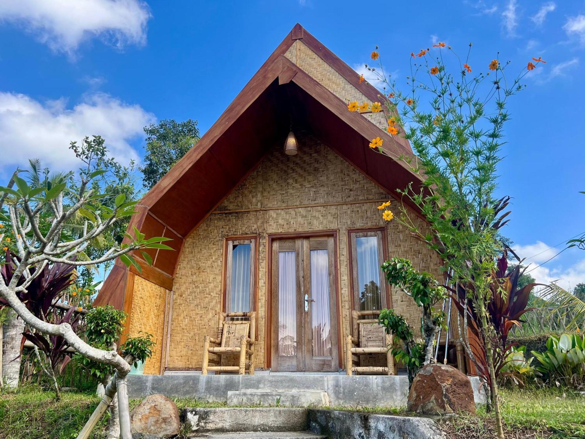 Bello Bungalow Batukliang Екстериор снимка